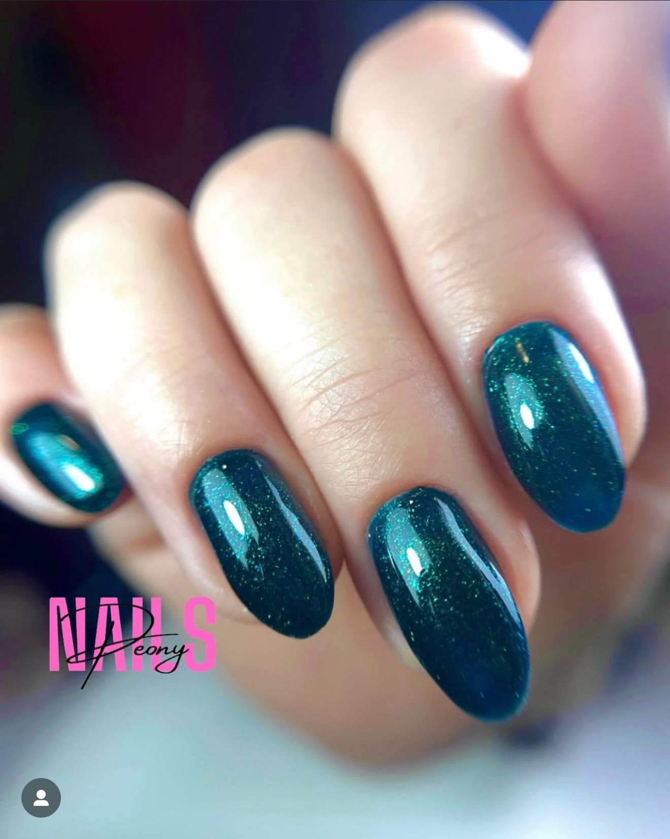 Nail art émeraude